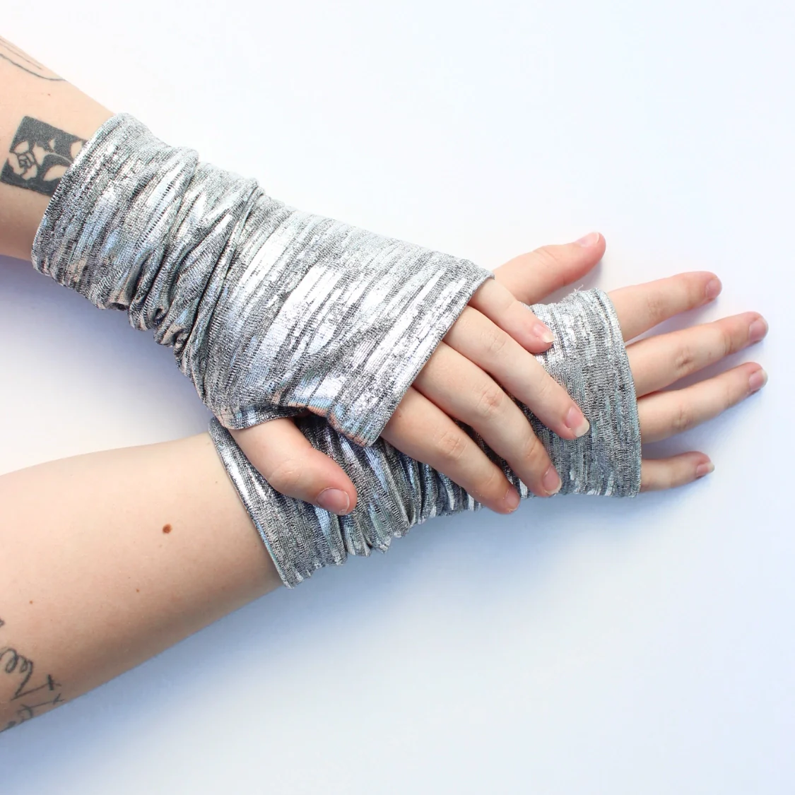 Dana Herbert Reflection Knit Fingerless Gloves - Image 4