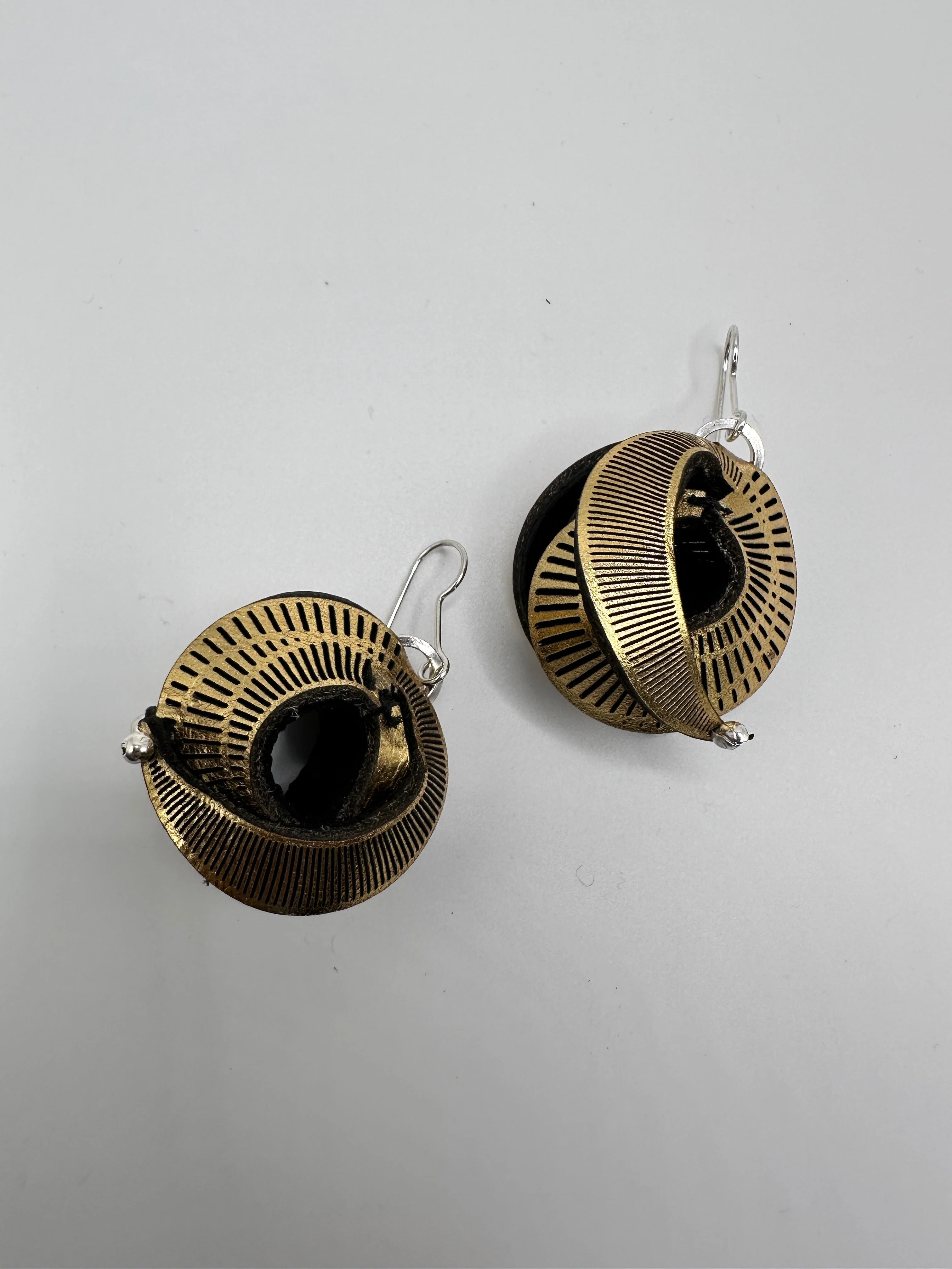Oropopo Cave Loop Earrings - Image 5